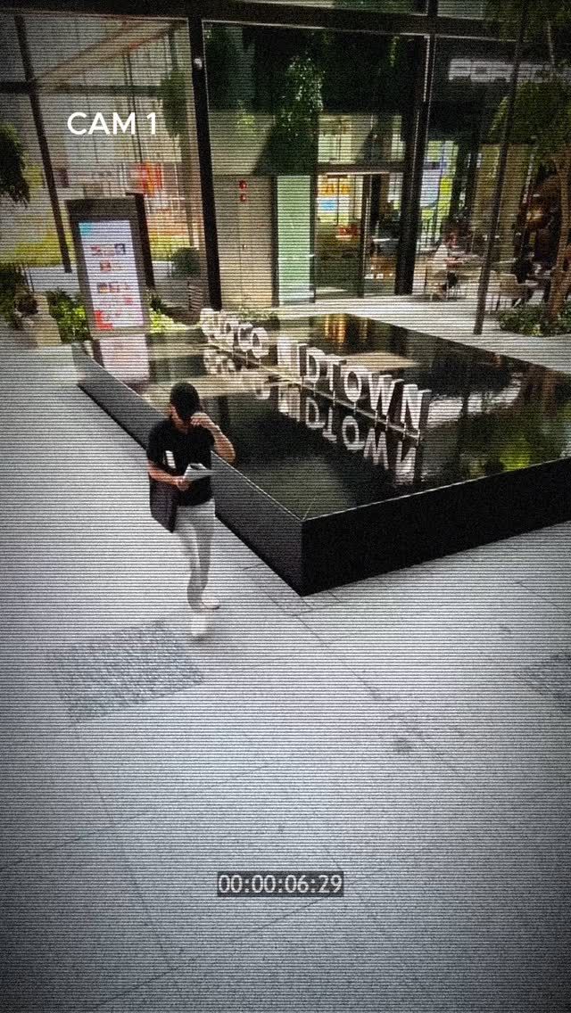 Spotted: Anonymous drops. No explanation.
Who’s behind it? What’s coming? Let’s just say — you’ll want to be here when it drops.

#GuocoMidtown #ExploreSingapore #HelloMidtown #MidtownMystery