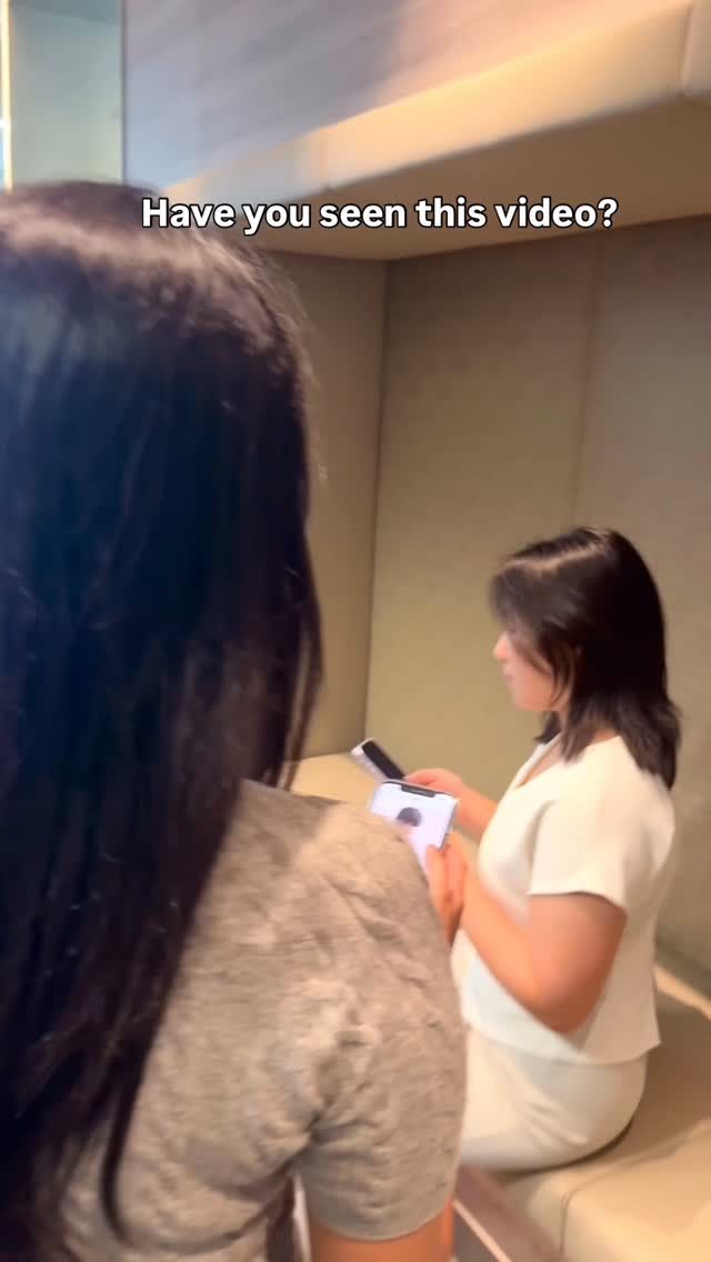 Caught watching 𝙩𝙝𝙖𝙩 video again… 👀

Anywayyy… if you’re free on 4 Dec, 6–7pm, you might want to be around Lentor.
Why? Let’s just say… check  out @LentorModernSG's pinned post and you’ll know. 😉

Hint: ✨Free vouchers✨

#LentorModernMall #DiscoverAtLentor